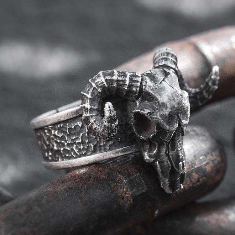 Vintage Goat Skull Ring Men Jewelry Punk Deivl Demon Horned Ring Gothic Animal Rings